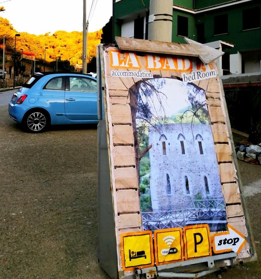Hotel La Badia à Messine Extérieur photo